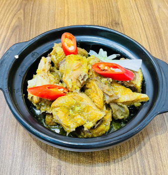 Gà ta kho sả ớt
