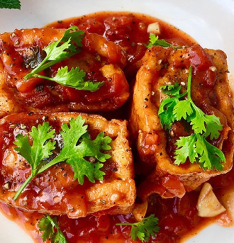 Đậu hủ nhồi thịt sốt cà chua